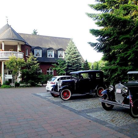 Hotel Und Restaurant Waldschloesschen Crivitz Екстер'єр фото