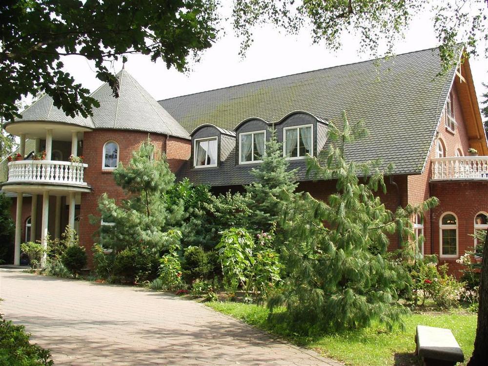 Hotel Und Restaurant Waldschloesschen Crivitz Екстер'єр фото